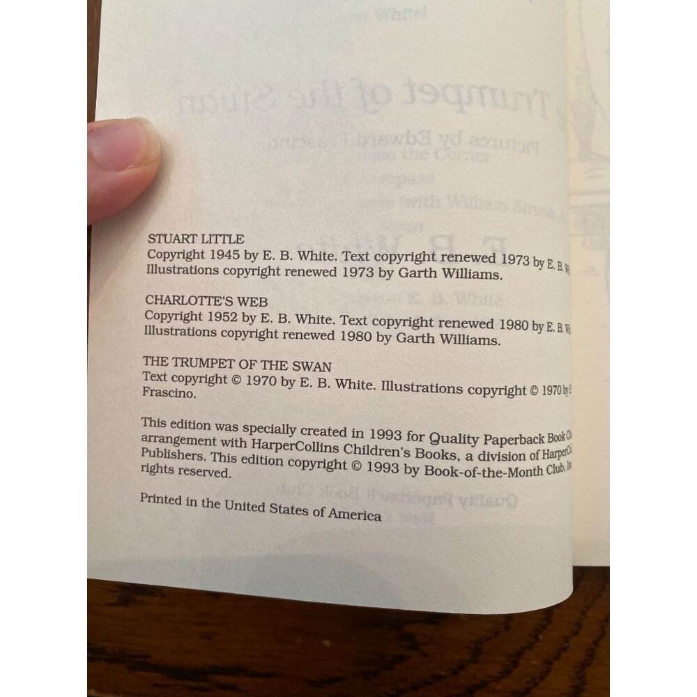 E.B. White 3 Novels In 1 - Charlotte's Web , Stuart Little - Picture 5 of 9